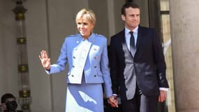 Emmanuel et Brigitte Macron, le 14 mai, à l'Elysée.