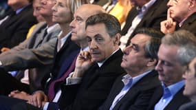 Nicolas Sarkozy et François Fillon, entourés d'Alain Juppéet Bruno Le Maire lors de la campagne pour les élections régionales 2015.