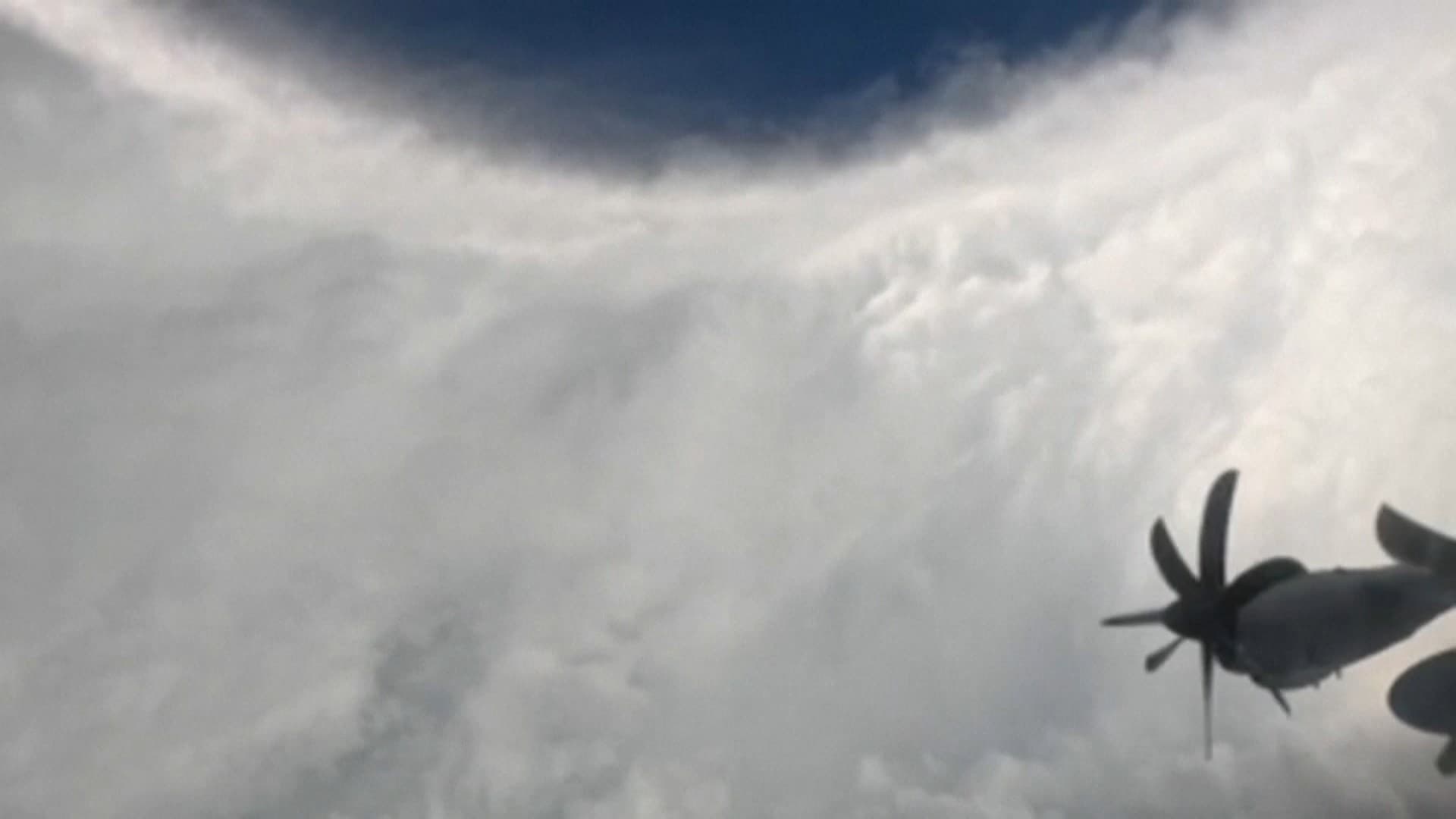 Images of the United States Air Force in the heart of Hurricane Melissa that is about to hit Jamaica Images of the United States Air Force in the heart of Hurricane Melissa that is about to hit Jamaica