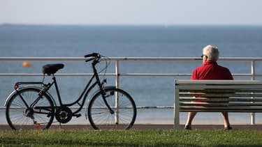 Les contours de la réforme des retraites, qui sera présentée à la rentrée, commencent à se dessiner, même si les principaux arbitrages restent à rendre, notamment quant à un éventuel recours à la Contribution sociale généralisée (CSG) ou à la TVA. Mais on
