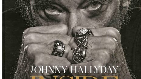 Couverture du livre "Johnny Inside". Couverture du livre "Johnny Inside".