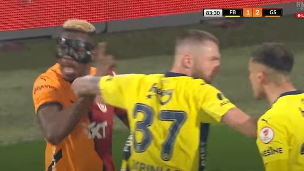 1/4 DE FINALE - COUPE DE TURQUIE FENERBAHÇE A.Ş. v GALATASARAY A.Ş 1/4 DE FINALE - COUPE DE TURQUIE FENERBAHÇE A.Ş. v GALATASARAY A.Ş