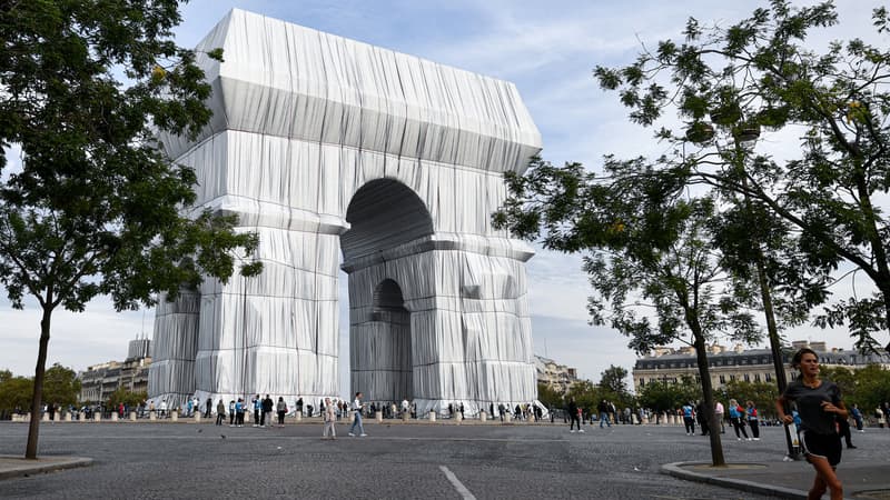 L'Arc de Triomphe a été empaqueté pendant trois semaines. 