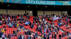 Des supporters écossais à Hampden Park, le 30 juin 2021.