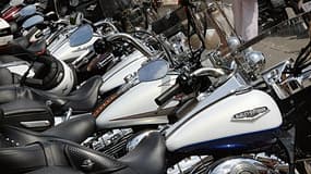 Des motos lors d'une parade Harley-Davidson dans le Var, le 8 mai 2010 (photo d'illustration).
