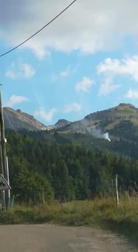 Vidéo de l'intervention des pompiers lors du crash d'hélicoptère à Villard-de-Lans - Témoins BFMTV