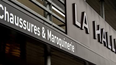 Fragilisée par deux mois de fermeture pendant le confinement, La Halle a été placée en procédure de sauvegarde le 21 avril. Son propriétaire, le groupe Vivarte, a fini par demander son redressement judiciaire fin mai.
