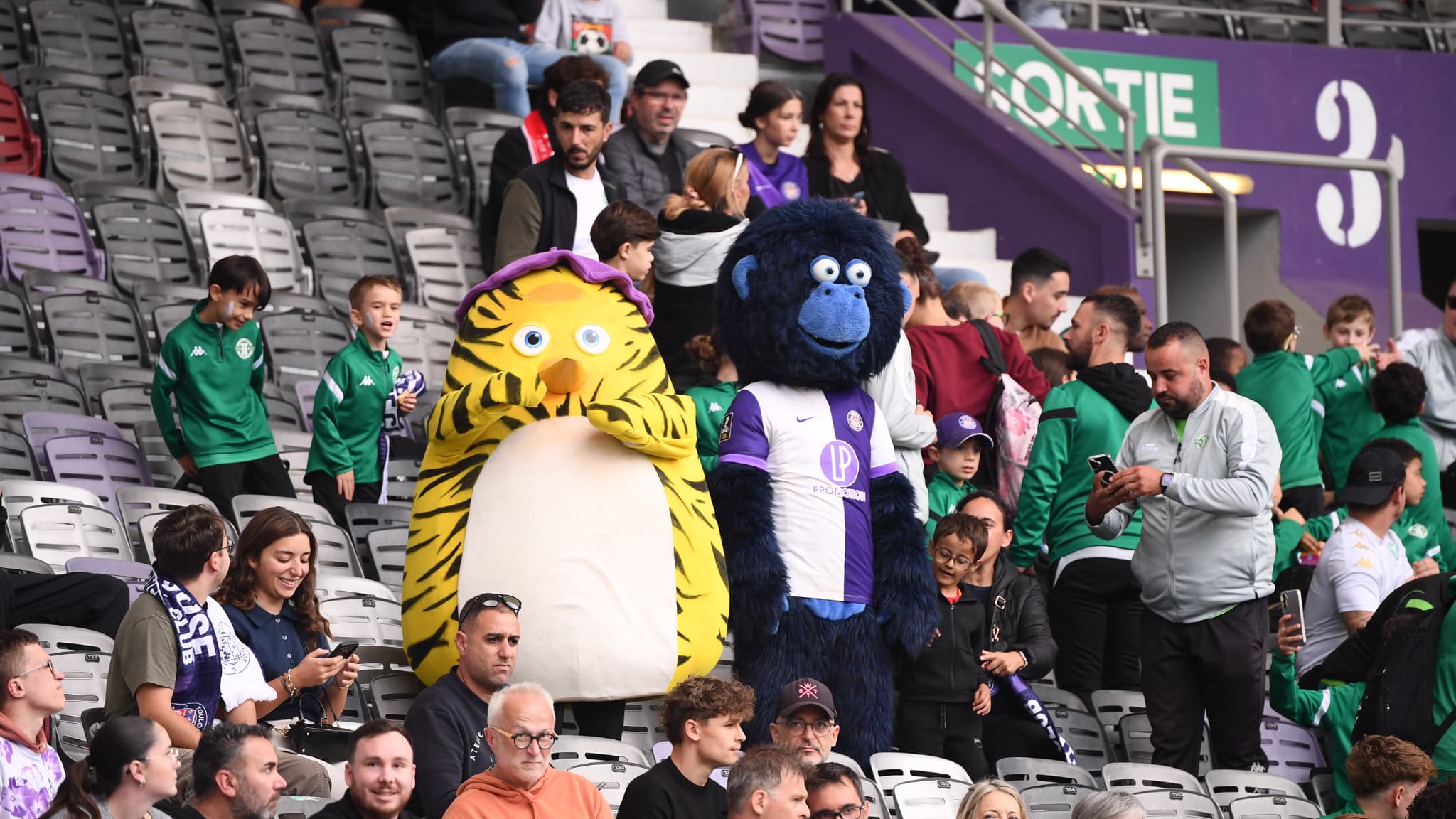 L'échauffement du match Toulouse-Metz, le 19 octobre 2025. 