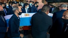 Des doutes subsistent autour du décès de Diego Maradona