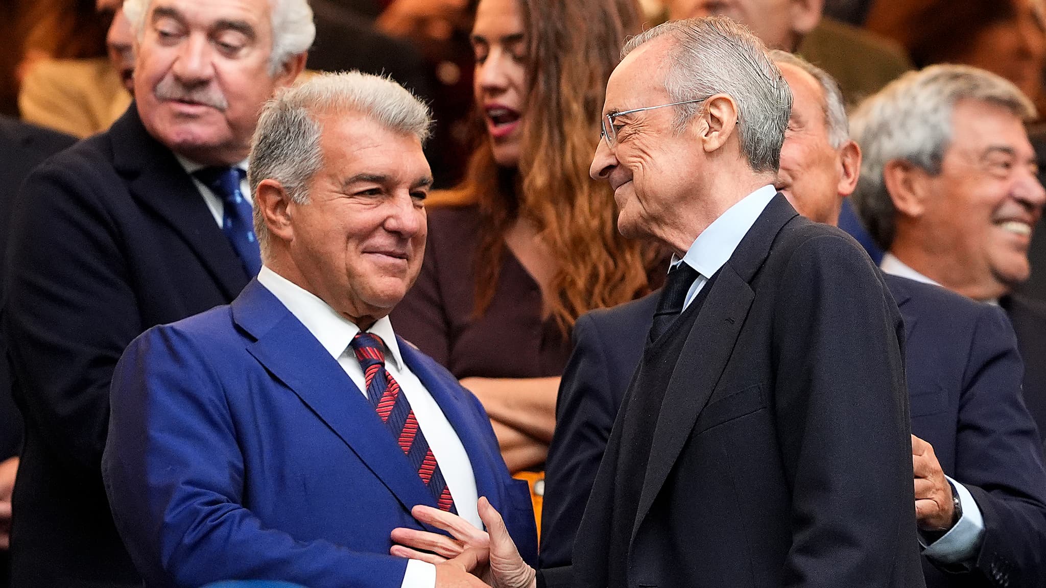 "Ils possèdent une chaîne de télévision infâme d'où ils déversent des mensonges", l'attaque virulente de Laporta contre le Real Madrid