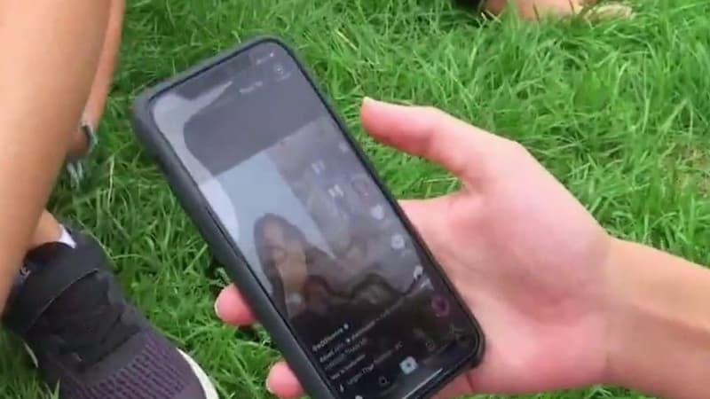 Face aux menaces de Donald Trump, le patron de TikTok quitte l'entreprise