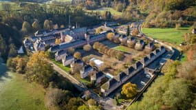 Ce monastère, situé à Beyssac et Orgnac-sur-Vézère, appartient à la ville de Paris