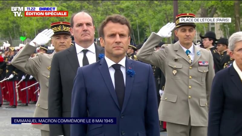 Commémorations du 8-Mai: Emmanuel Macron au pied de l'Arc de Triomphe