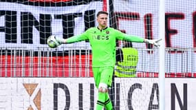 Marcin Bulka est un joueur de l'OGC Nice