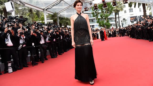 Laetitia Casta sur le tapis rouge de Cannes, le 24 mai 2015.