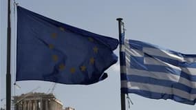 Le ministre de l'Economie, François Baroin, a qualifié vendredi d'historique le nouveau plan de soutien à la Grèce décidé la veille par les dirigeants de la zone euro. /Photo d'archives/REUTERS/John Kolesidis