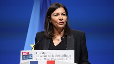 Anne Hidalgo porte de Versailles à Paris en novembre dernier.