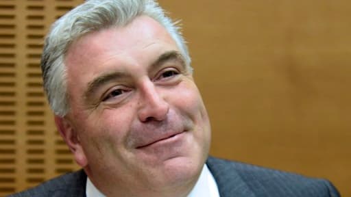 Frédéric Cuvillier "reste à la disposition de François Hollande".