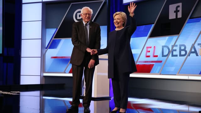 Bernie Sanders et Hillary Clinton pendant le débat démocrate, le 9 mars.