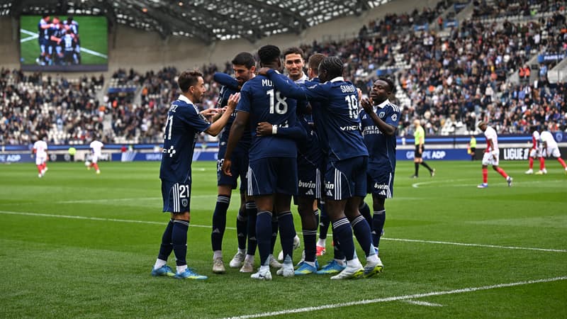 DIRECT. Paris FC-Monaco: les Monégasques prennent la tempête d'entrée à Jean Bouin