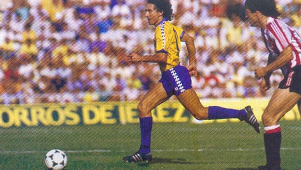 Jorge "Magico" Gonzalez sous le maillot de Cadix