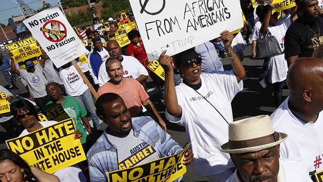 Des manifestants anti-Trump, avant la venue du candidat républicain à Detroit, le 3 septembre 2016.