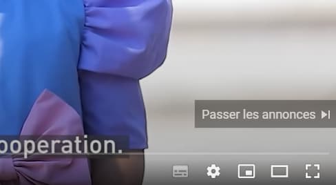 Le bouton actuel pour passer les publicités sur YouTube.