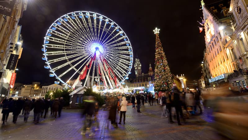 La grande roue de Noël à Lille, en décembre 2013