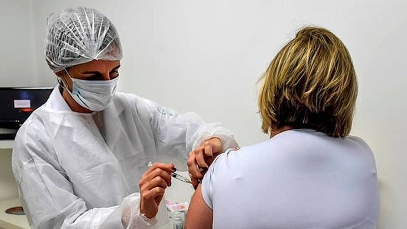 Perquisitions chez 8 activistes anti-vaccins potentiellement violents en Italie