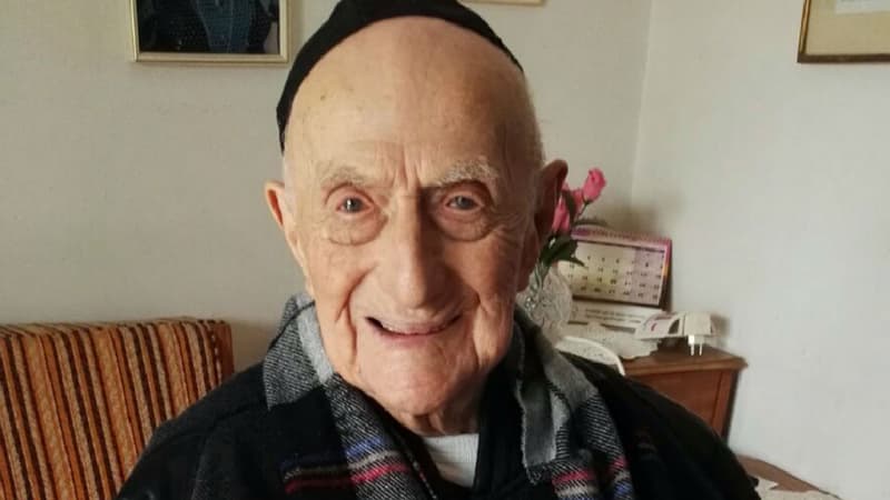 Yisrael Kristal à son domicile, d'Haïfa, en Israël, le 21 janvier 2016. 