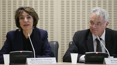 Pour la ministre des affaires sociales, potentiellement 4 millions de foyers sont concernés par la nouvelle prime d'activité.