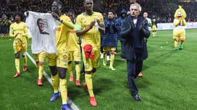 Nantes-Nîmes : un maillot noir en hommage à Sala