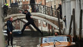 Sur les canaux de Venise, Tom Cruise masqué pour "Mission impossible 7"