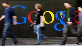 La Commission nationale de l'informatique et des libertés (Cnil) met Google en demeure de se conformer dans les trois mois à la loi française sur la protection des données personnelles.