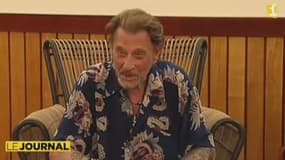 Johnny Hallyday face à la presse à Tahiti le 4 mai 2016