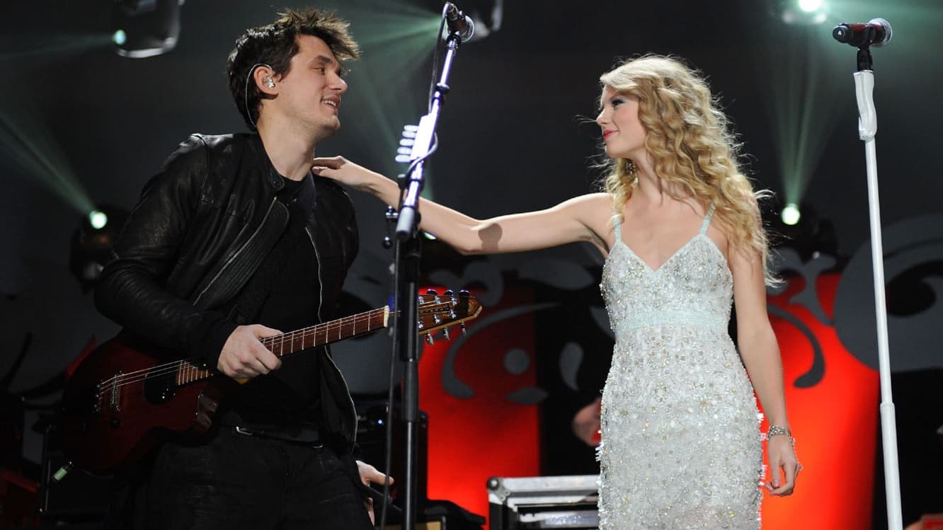 John Mayer et Taylor Swift ensemble sur scène John Mayer et Taylor Swift ensemble sur scène
