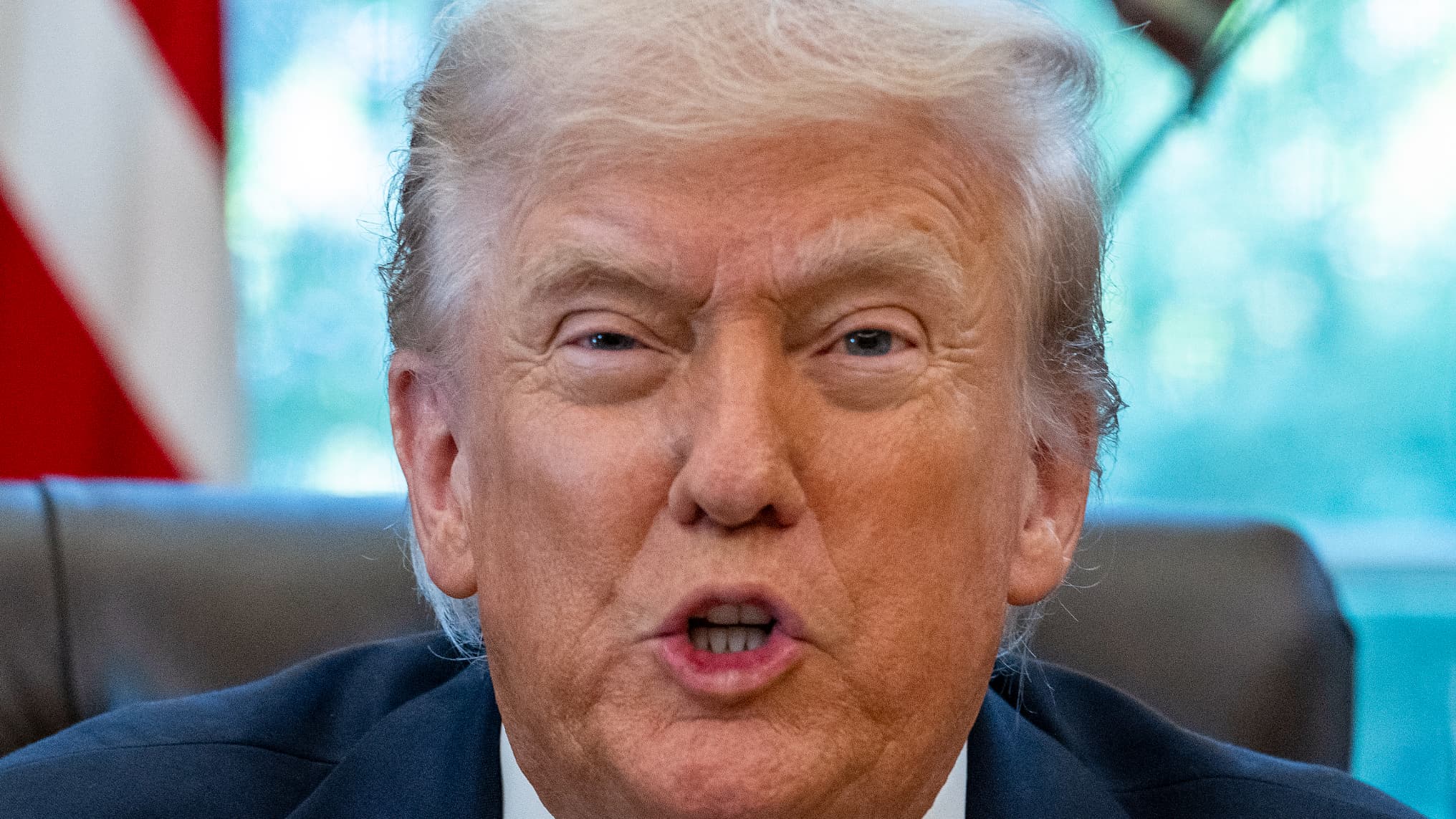 "SI JE DEVAIS L'INVOQUER, JE LE FERAIS": DONALD TRUMP POURRAIT DÉGAINER UNE LOI D'EXCEPTION POUR ENVOYER L'ARMÉE DANS DES VILLES AMÉRICAINES