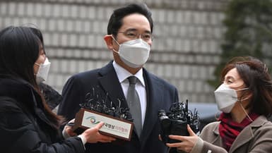 Lee Jae-yong, vice-président de Samsung Electronics, arrive au tribunal pour le scandale de corruption impliquant l'ancienne présidente de Corée du Sud, Park Geun-hye, le 18 janvier 2021.