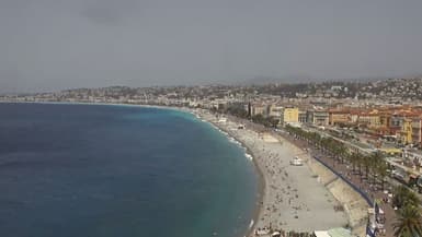 Mer agitée à Nice le lundi 27 juin 2022.