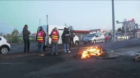 Les forces de l'ordre ont débloqué l'accès de la raffinerie de Gonfreville vendredi 24 mars, très tôt. 