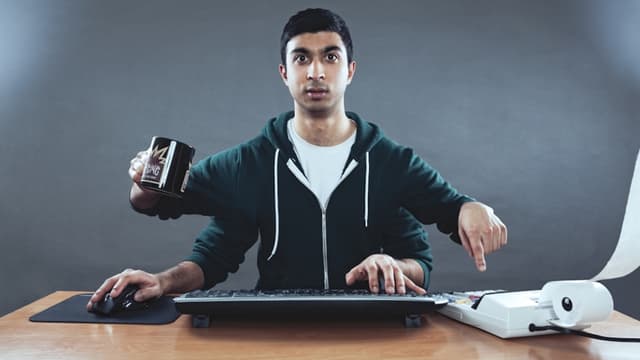 Faire plusieurs choses à la fois ne fait que renforcer le stress et la fatigue et ne servira aucunement votre carrière.