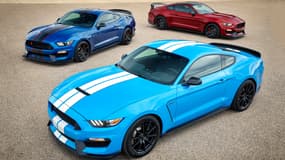 Trois nouveaux coloris, quelques changements esthétiques et surtout un moteur inchangé: voici la recette de la Shelby GT350 version 2017.