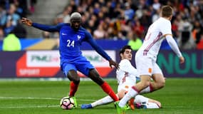 Tiémoué Bakayoko avec l'équipe de France face à l'Espagne, le 28 mars 2017
