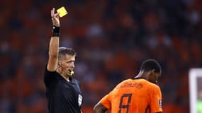 Daniele Orsato, le 7 septembre 2021, à la Johan Cruyff Arena