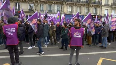 Une marche blanche était organisée lundi 26 décembre en hommage aux trois militants kurdes tués le 23 décembre 2022.