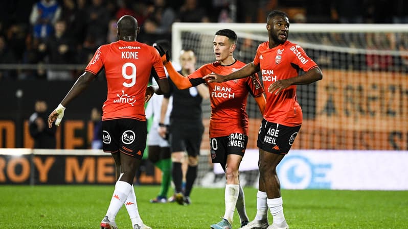 Les Lorientais en pleine remontada contre l'ASSE, le 8 avril 2022