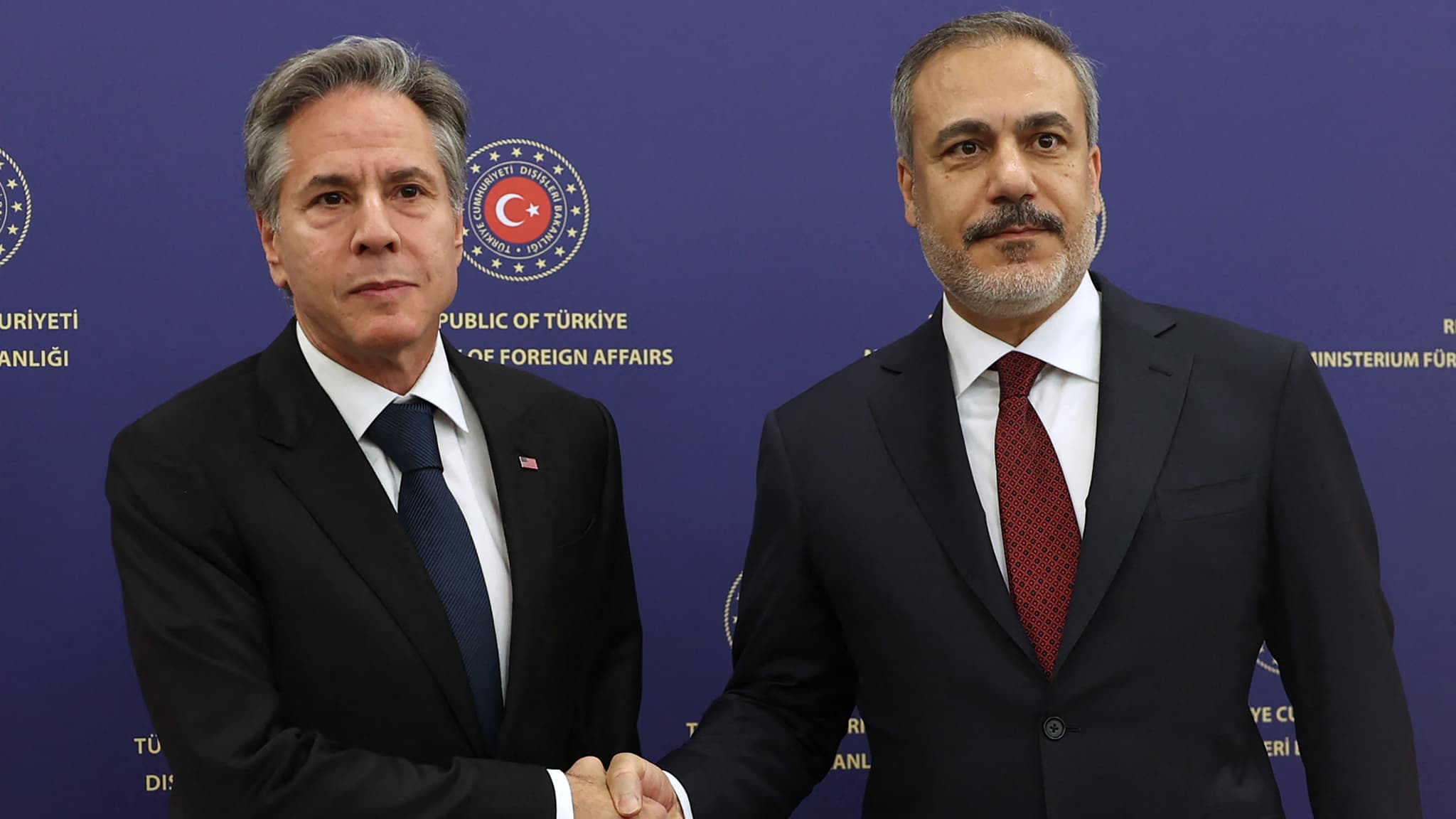 Le secrétaire d'Etat américain Antony Blinken avec le ministre turque des Affaires étrangères Hakan Fidan à Ankara, le 6 novembre 2023