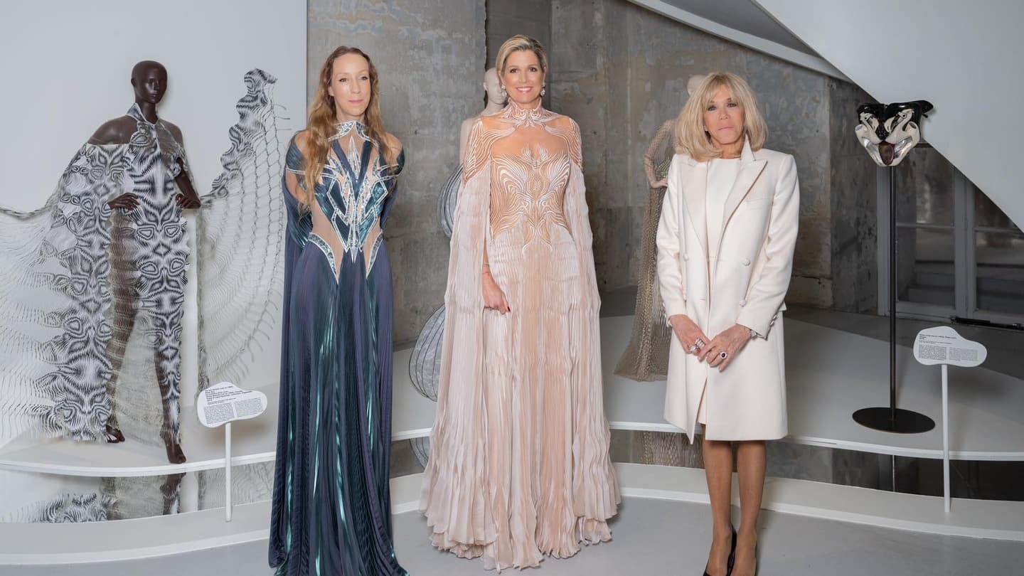 Iris Van Herpen, Maxima des Pays-Bas, Brigitte Macron Iris Van Herpen, Maxima des Pays-Bas, Brigitte Macron