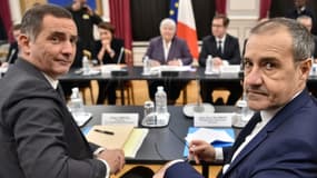 Les présidents du conseil exécutif  corse, Gilles Simeoni (G), et de l'Assemblée corse, Jean-Guy Talamoni (D), à Paris, le 13 février 2018