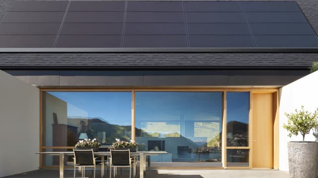 La Californie rend obligatoire l'installation de panneaux solaires sur les toits des maison. (image d'illustration) 